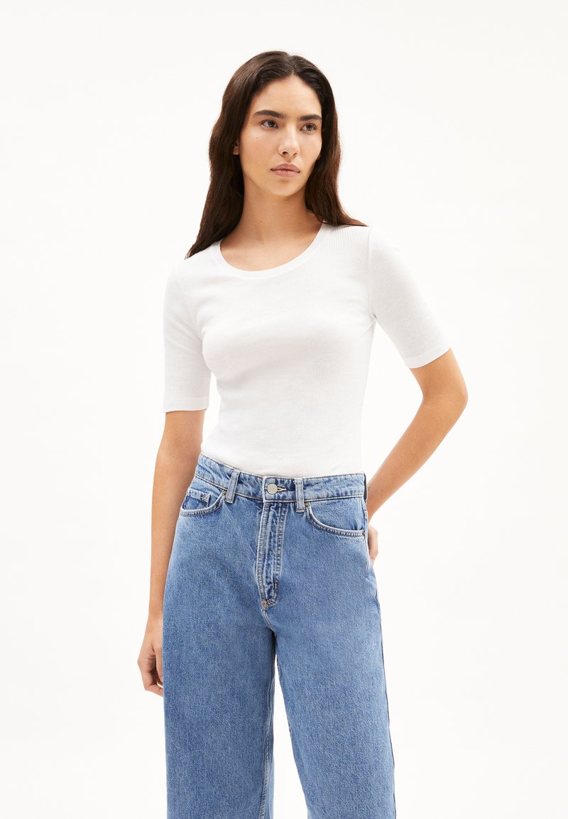 ARMEDANGELS MAAIA VIOLAA - T-Shirt basic - white