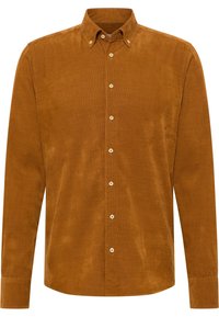 Camicia in velluto a coste marrone con maniche lunghe, colletto button-down e sei bottoni beige sul davanti; texture liscia e vestibilità tailored.