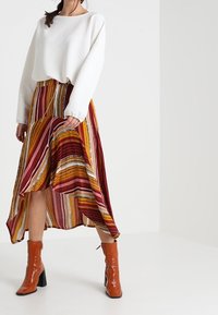 OPUS Pitkähihainen paita - off-white