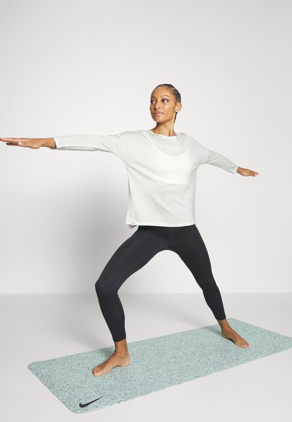 DAKSHA - Long sleeved top4