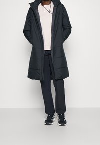 Jack Wolfskin Vinterkappa /-rock - black