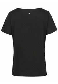 Camiseta negra de manga corta con escote redondo y un pequeño detalle de logo en la parte posterior. Fabricada en suave tejido de algodón. Diseño sencillo.