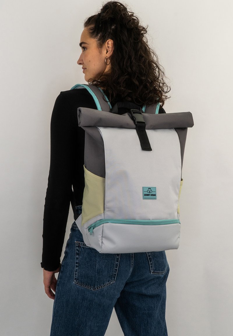 Johnny Urban ALLEN MEDIUM Rucksack graugrün/green Zalando.ie