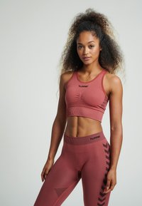 Hummel FIRST SEAMLESS  - Sports-BH-er med medium støtte - marsala