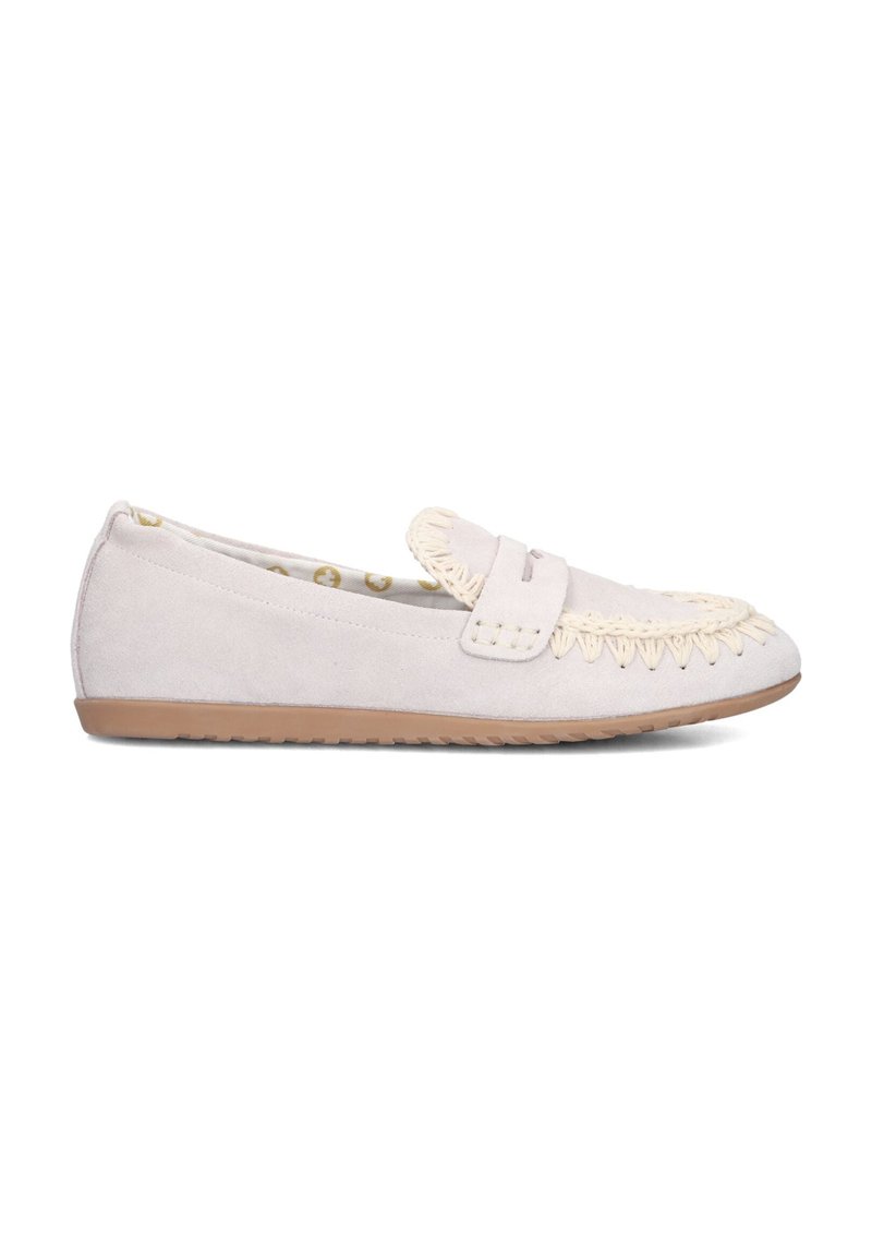 Suède instapschoenen in lichtbeige met een gevlochten accent aan de voorkant en een flexibele rubberen zool. Gevoerd met een gemêleerd interieur.