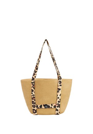 Beige geweven draagtas met handvatten en rand in luipaardprint, rechthoekig logopatch aan de voorkant in het midden.