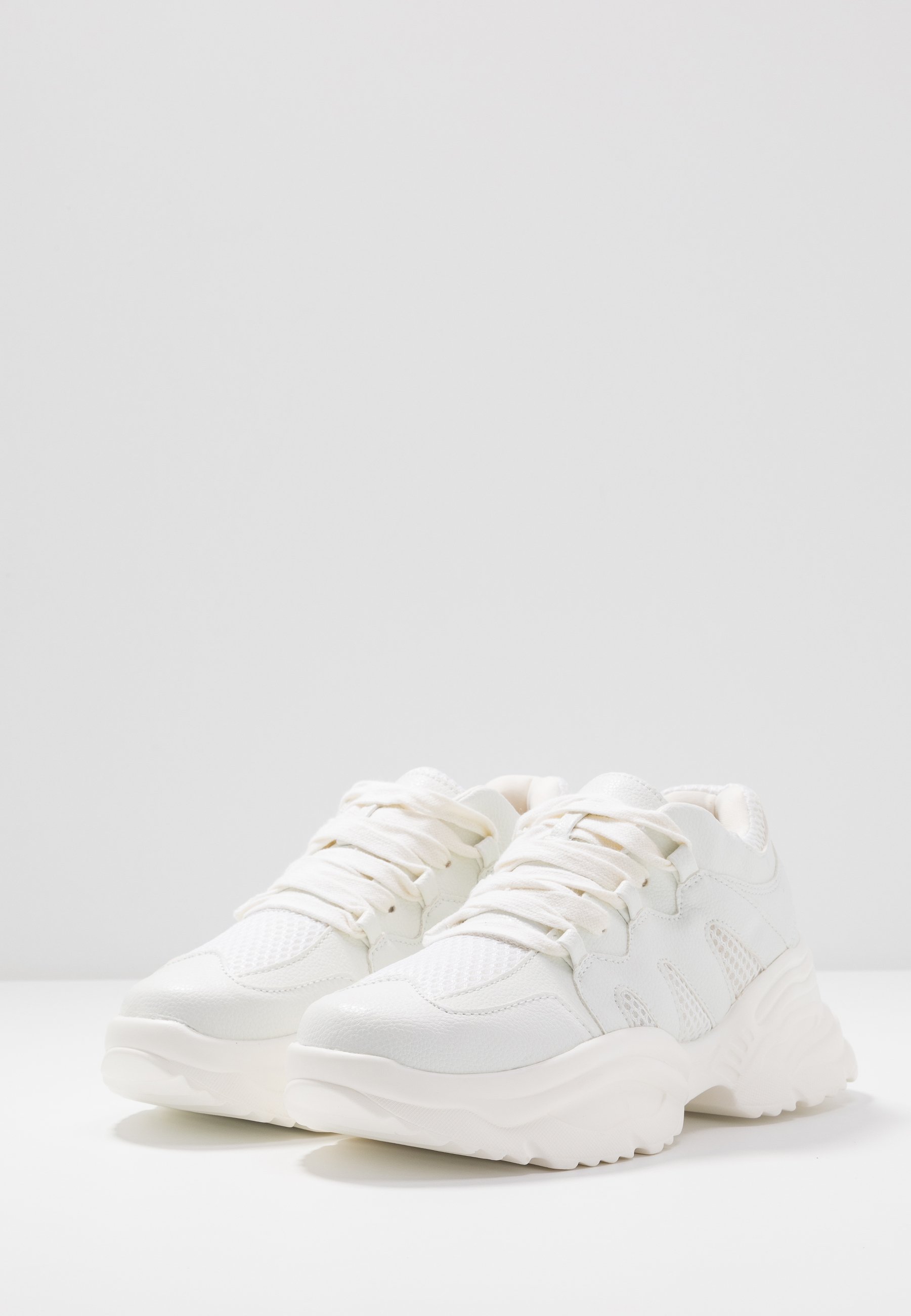 Missguided WAVE TRAINER Joggesko white Zalando.no RAID DAILY Joggesko white Zalando.no