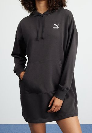 Puma, Sukienka letnia