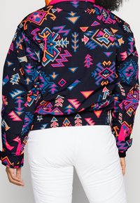 Columbia Snowboardjacka - black