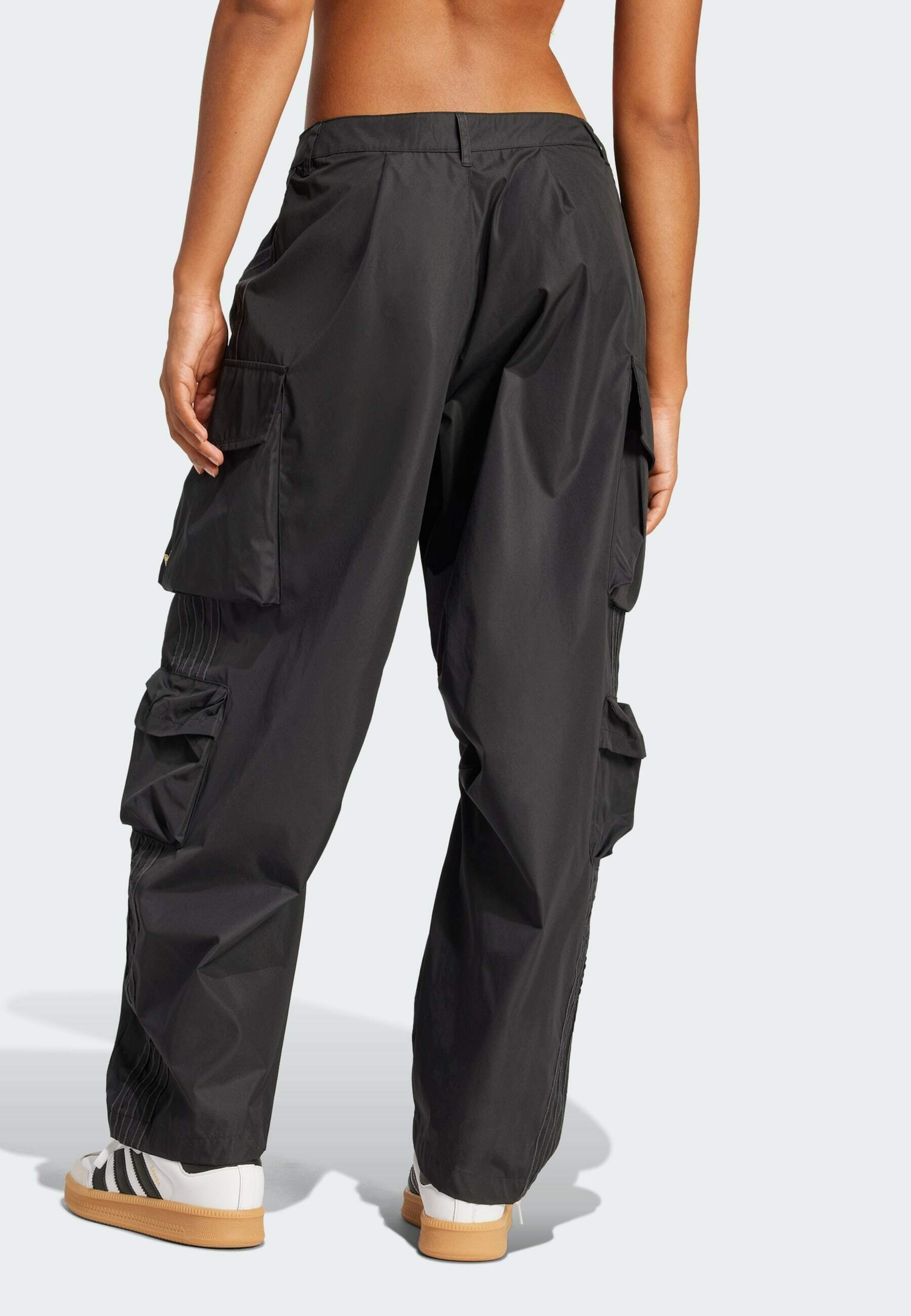 adidas Originals WIDE CARGO - Cargo trousers - black - Zalando.ie
