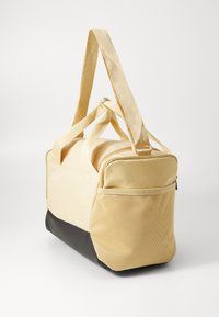 Nike Performance XS DUFFLE 25L UNISEX - Sportska torba - sesame/black/pale ivory