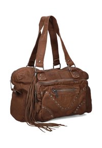 Bruine leren tas met twee handvatten, voorzien van ritszakken, studs en decoratieve franjes. Gestructureerd oppervlak met een slouchy ontwerp.