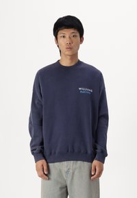 Abercrombie & Fitch WILLIAMS niebieski
