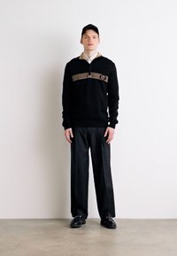 BOSS - Sweter