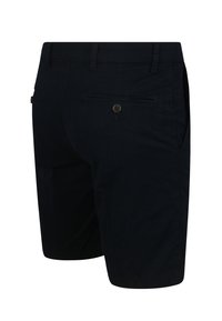 Navy blauwe shorts van gladde stof, met een knoopzak aan de achterkant, riemlussen en een getailleerde snit.