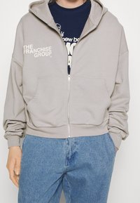 Franchise Felpa con zip - grey