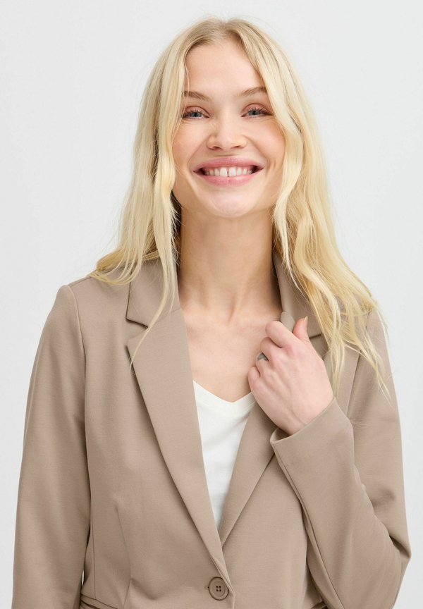 BYRizetta - Blazer - roasted cashew2