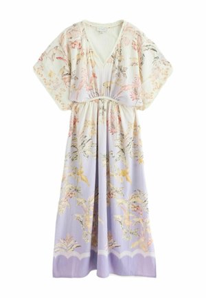 Robe fleurie lilas clair et crème avec manches courtes larges, col en V et taille froncée.