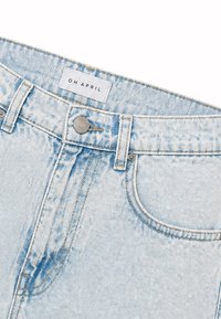 OH APRIL MIRE LIGHT DENIM SHORTS - Τζιν σορτς - light blue