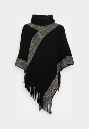 Sort poncho med høj hals, der har en diagonal lys grå vævet stribe og frynser i kanten. Lavet af blødt, tekstureret stof.
