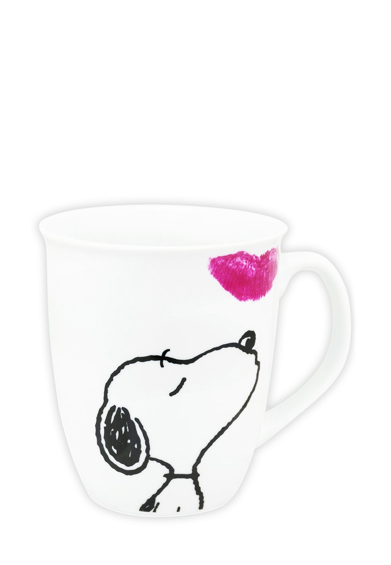 Tazza in ceramica bianca con un'illustrazione in contorno nero di un cane con un occhio chiuso, accompagnata da un bacio rosa vicino al bordo.