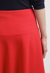 United Colors of Benetton A-linjekjol - red