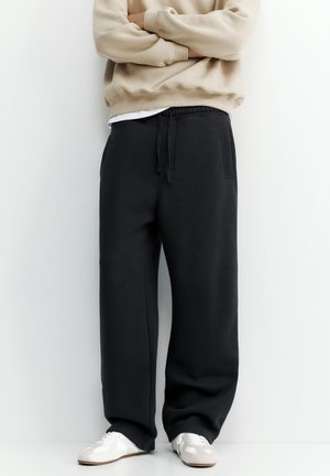 PULL&BEAR BAGGY - JOGGERS - Pantalon de survêtement - black