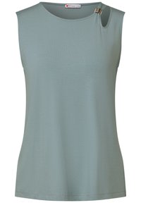 Mouwloos topje in licht teal, gemaakt van zachte stof, met een ronde hals en een unieke metalen accent op de schouder.