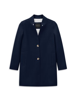 Marineblauer, langer, maßgeschneiderter Mantel mit zwei Knöpfen, langen Ärmeln, Stehkragen und Seitentaschen, flach auf weißem Hintergrund präsentiert.