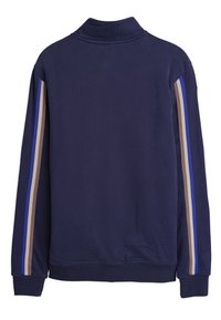 Navyblauwe sweatshirt met lange mouwen en hoge kraag, voorzien van verticaal gestreepte banen in blauw, beige, bruin en crème die over elke mouw lopen.