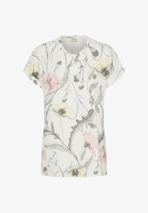 Fehér rövid ujjú blúz pasztell sárga, rózsaszín és szürke virágmintával, kerek nyakkivágással.