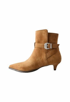 REGULAR FIT - BUCKLE DETAIL WESTERN - Gležnjače - camel brown suede