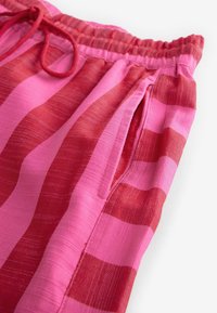 Next TALL FIT - WIDE STRIPED - Tygbyxor - pink