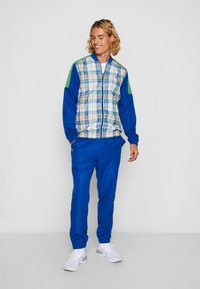 Short De Survêtement Femme ASOS Taille 6 - Multicolore, Taille Haute, Coupe Régulière