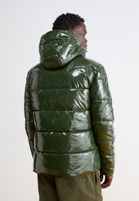 Ellesse TREVANI - Vinterjakke - khaki