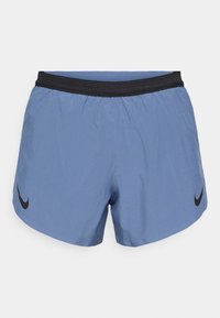 Unselected, diffused blue/black