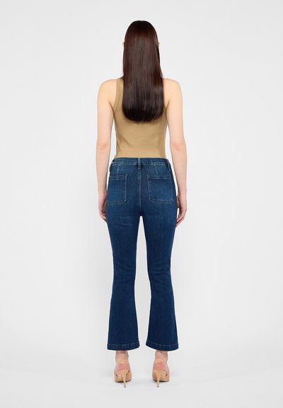 FRAME LE BARDOT CROP MINI EXPOSED FLY - Bootcut-farkut - sicily clean