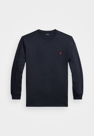 Marineblauw T-shirt met lange mouwen van katoen, met een ronde hals en een klein rood logo op de borst. Zijdezachte textuur, comfortabele pasvorm.