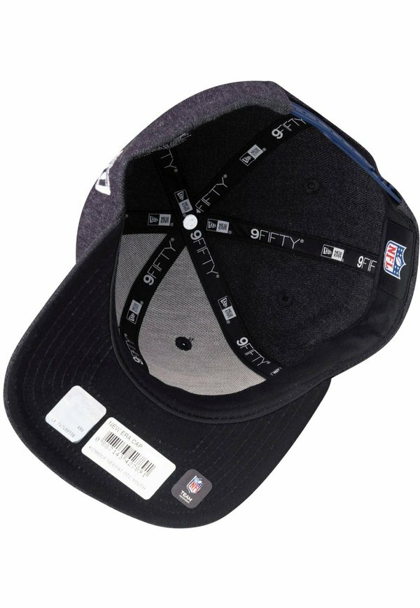 FIFTY NEW ENGLAND PATRIOTS – Cap