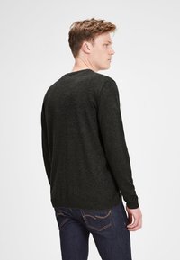 Jack & Jones JJEBASIC V-NECK - Jumper - anthracite