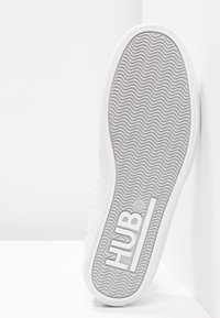HUB Chaussons - white