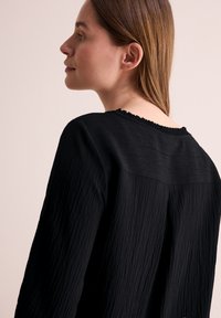 Cecil MIT SMOCK-DETAIL - Bluse - schwarz
