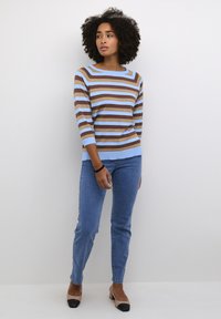 Kaffe KATILDE - Strickpullover - blue brown sand stripe