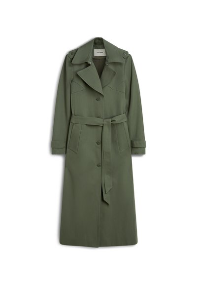 Μακρύ χακί τζάκετ με φαρδιές πέτες, κουμπιά μπροστά, ζώνη στη μέση, επιγούνια στους ώμους και δύο μπροστινές τσέπες.