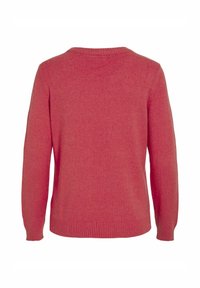 Pull en tricot rouge uni à manches longues avec poignets, ourlet et encolure ronde côtelés, vu de dos sur fond blanc.