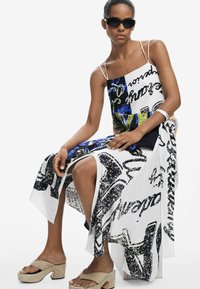 Desigual ASYMMETRIC - Maxikjol - black