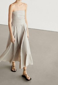 Massimo Dutti Vestito casual - beige