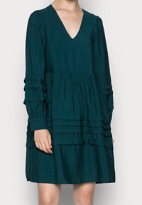 Vero Moda Vapaa-ajan mekko - dark green