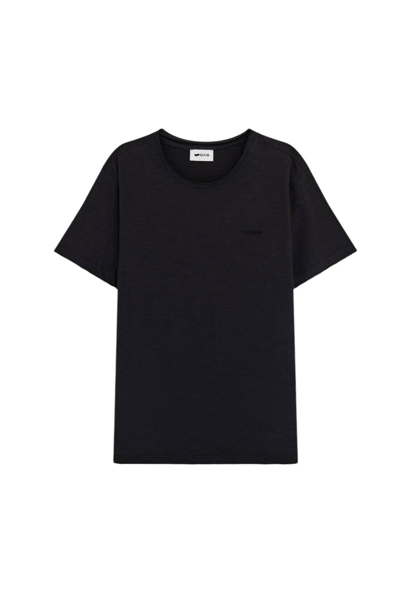 T-shirt nera a maniche corte realizzata in cotone morbido. Presenta un colletto a girocollo e un piccolo dettaglio con logo sul lato sinistro davanti.