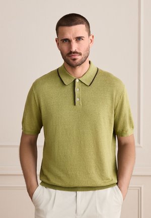 Next, Polokošeľa - green